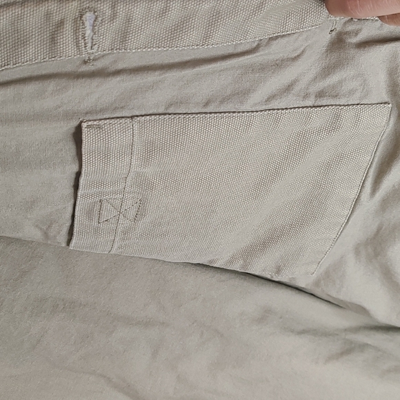 Cabelas khaki field vest size XL - Picture 7 of 12